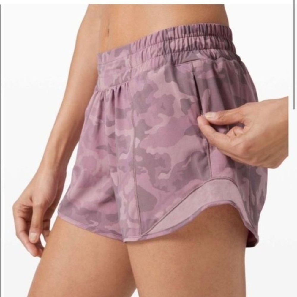 Lululemon Hotty Hot Short II 4" Camo Pink Taupe Size 8